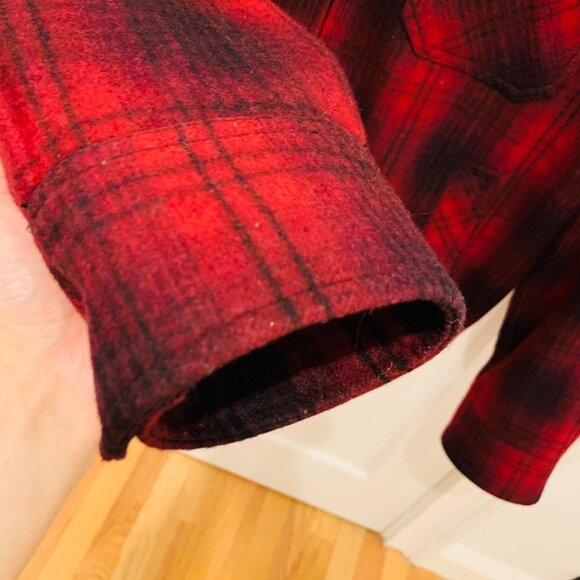 Vintage Buffalo Check Plaid Red and Black Mackinaw Hunting Workwear Jacket - Picture 6 of 14